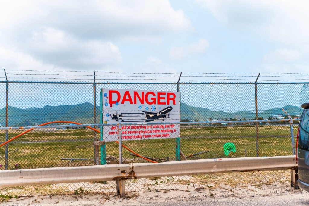 maho-beach-sint-maarten