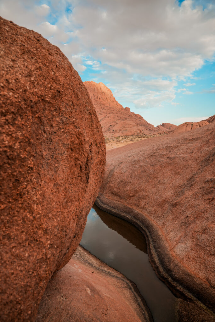 rock-pool-spitzkoppe